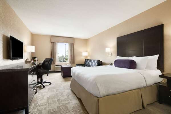  - Days Inn Airport Calgary