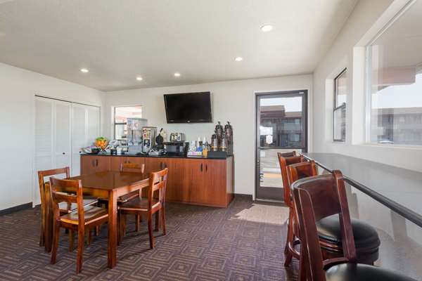  - Super 8 Motel Fort Bragg