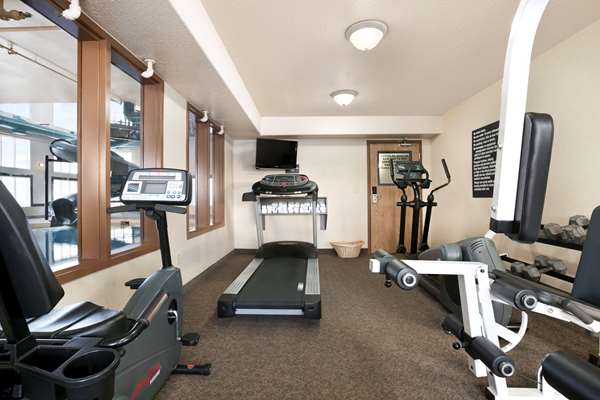 Fitness/ Exercise Room - Super 8 Hotel High Level