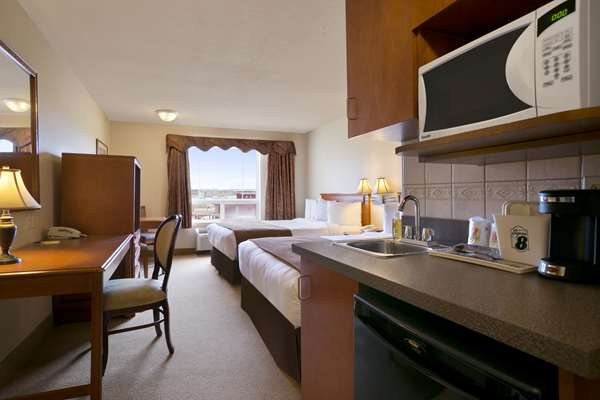  - Super 8 Hotel Fort Nelson