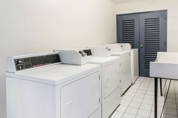  - Super 8 Motel Lake Jackson