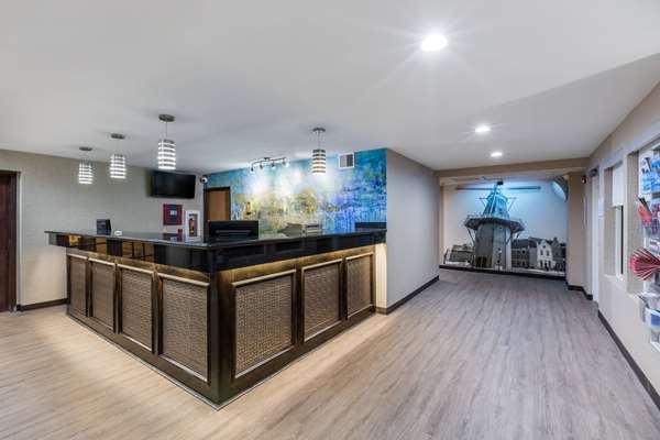  - Baymont Inn & Suites Pella