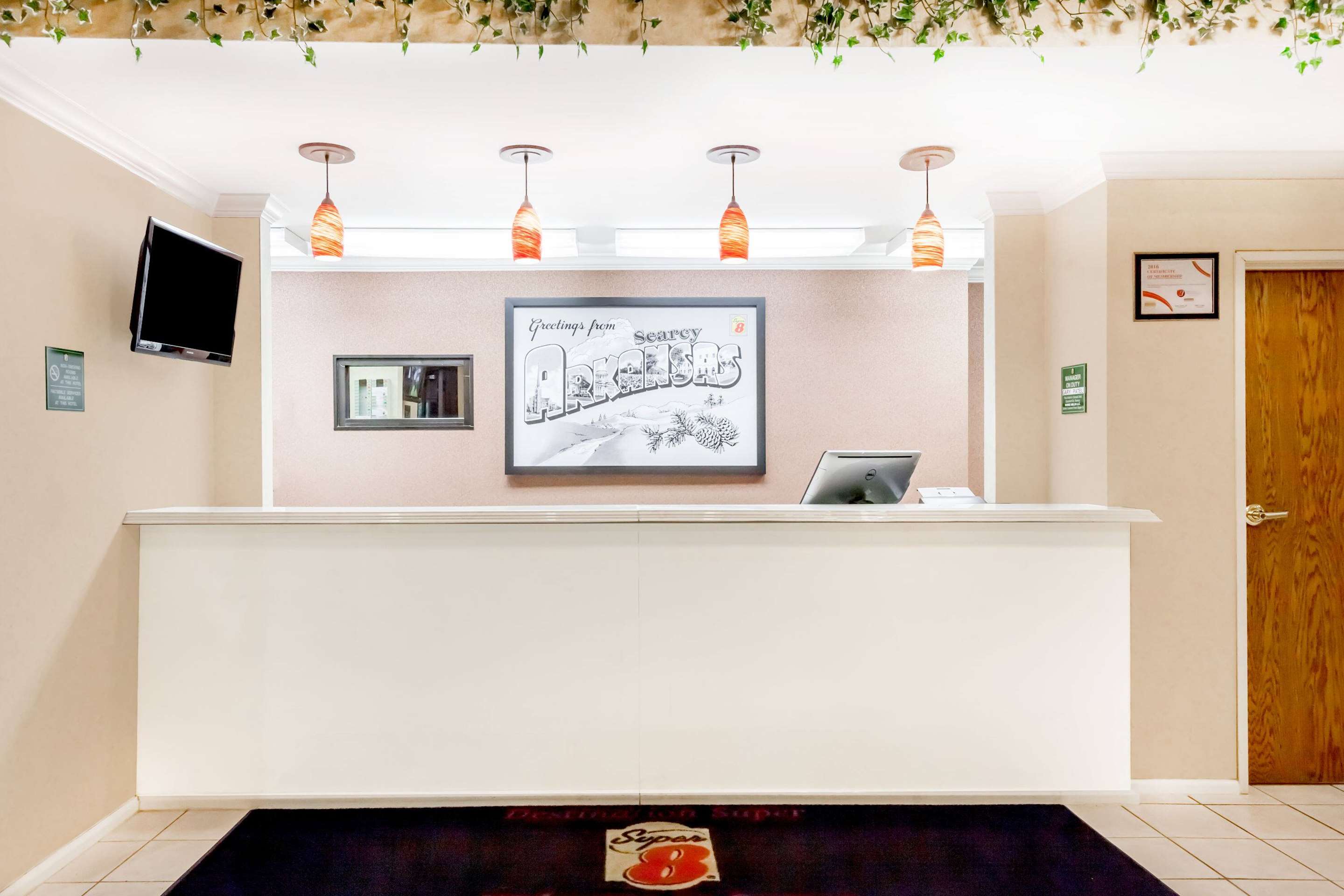 Lobby | Super 8 by Wyndham Searcy AR