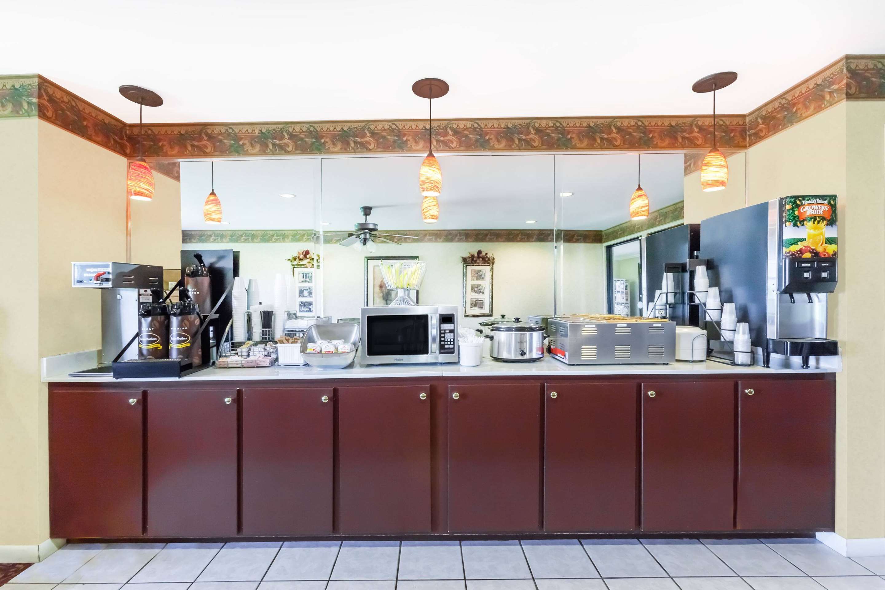 Property amenity | Super 8 by Wyndham Searcy AR