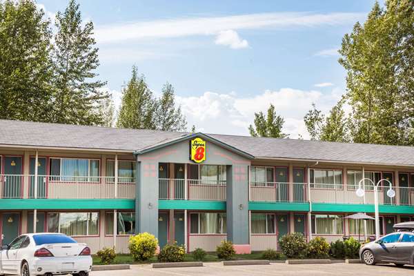 Exterior view - Super 8 Motel Quesnel