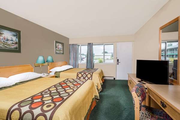  - Super 8 Motel Quesnel