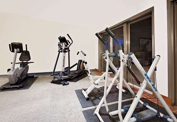 Fitness/ Exercise Room - Super 8 Motel Cut Bank
