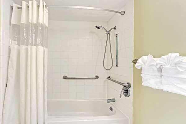  - Howard Johnson Inn Tropical Palms Kissimmee