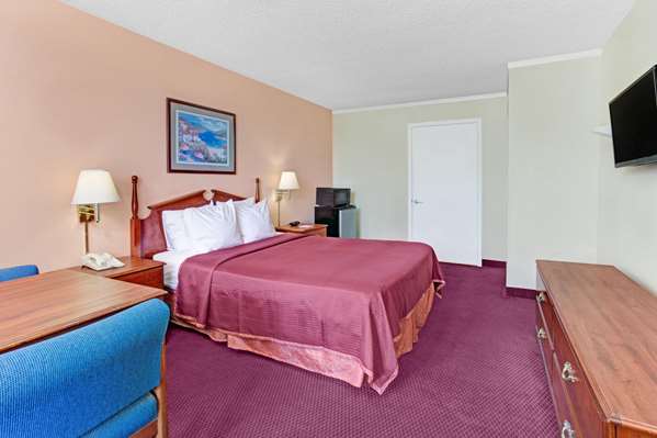  - Howard Johnson Inn Tropical Palms Kissimmee