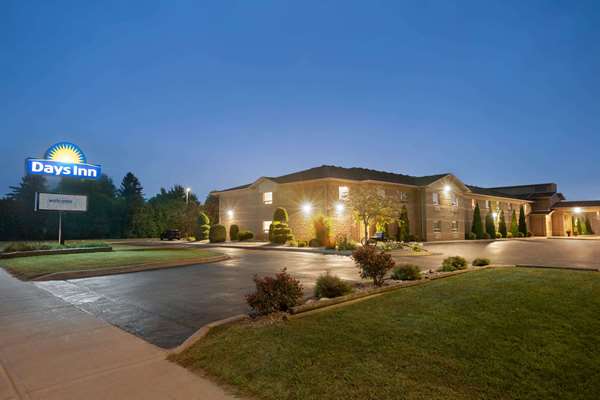 Exterior view - Days Inn Leamington