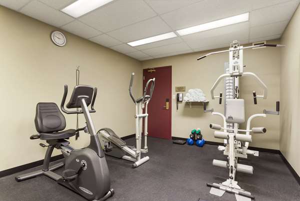Fitness/ Exercise Room - Days Inn Leamington