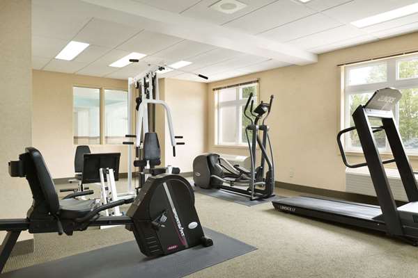 Fitness/ Exercise Room - Days Inn Orillia