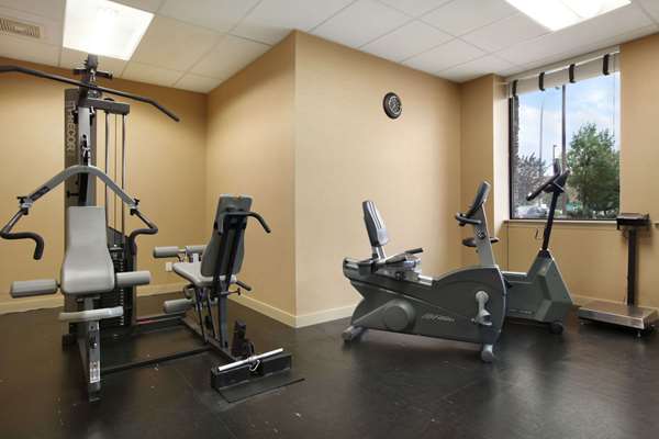 Fitness/ Exercise Room - Days Inn Edmonton West