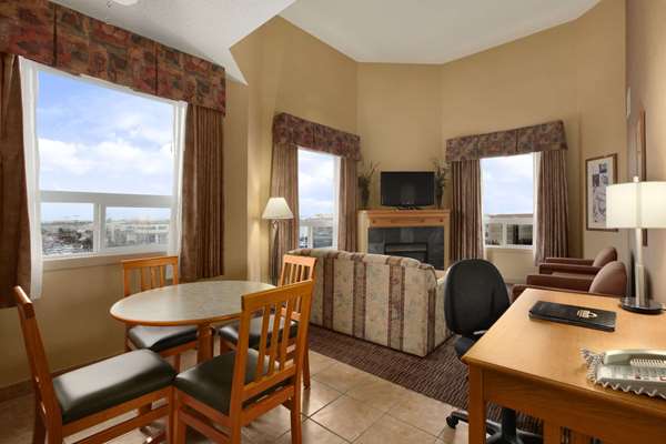 Suite - Days Inn Edmonton West