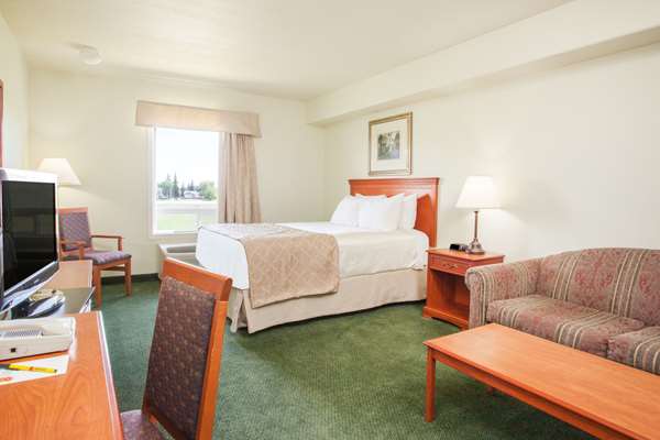  - Super 8 Hotel Swan River