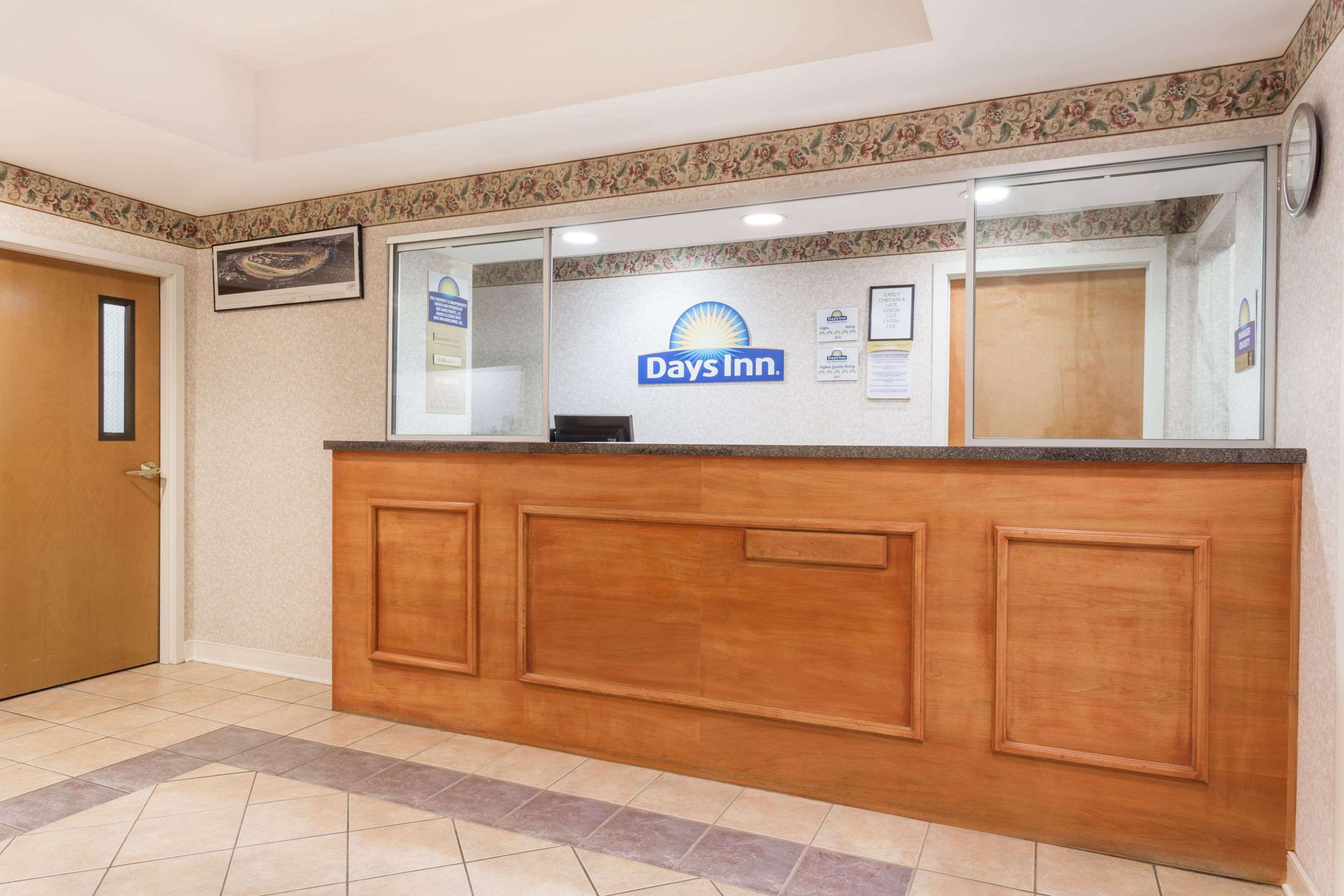 Front Desk | Days Inn by Wyndham Glen Allen/Richmond North
