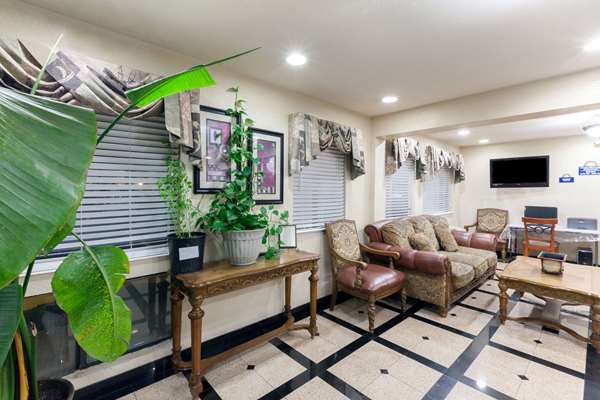  - Days Inn Airport West Oklahoma City - I-40, Exit 145