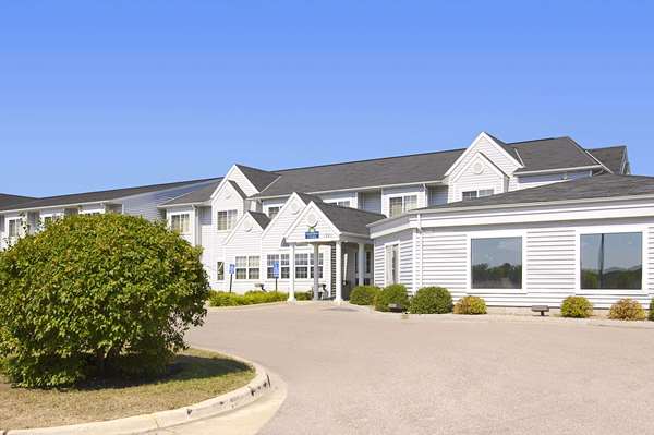 Exterior view - Days Inn Faribault
