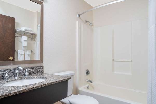  - Days Inn Faribault