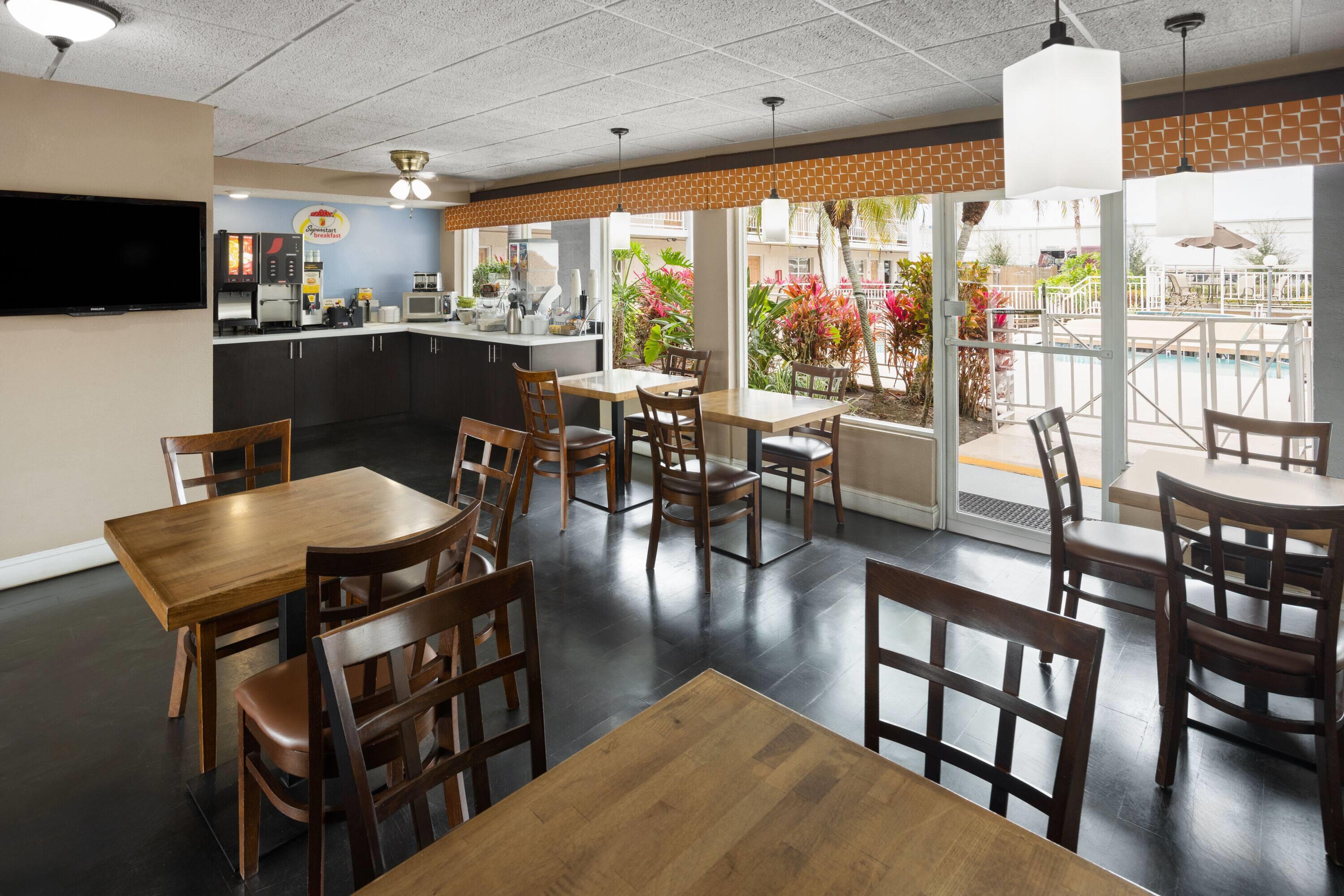 Property amenity | Super 8 by Wyndham Ellenton Bradenton Area