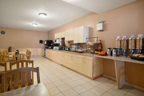  - Ramada Limited Hotel Golden