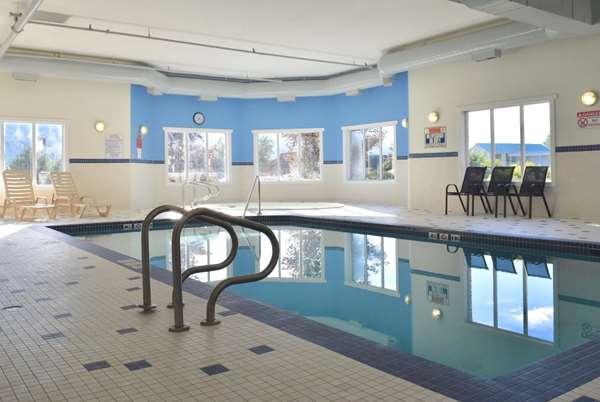 Pool - Ramada Limited Hotel Golden