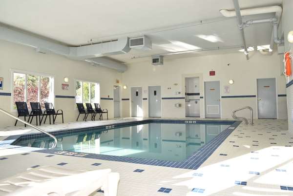 Pool - Ramada Limited Hotel Golden