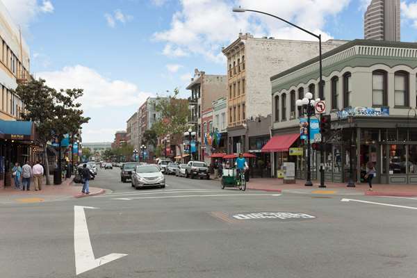  - Super 8 Motel South Hotel Circle San Diego