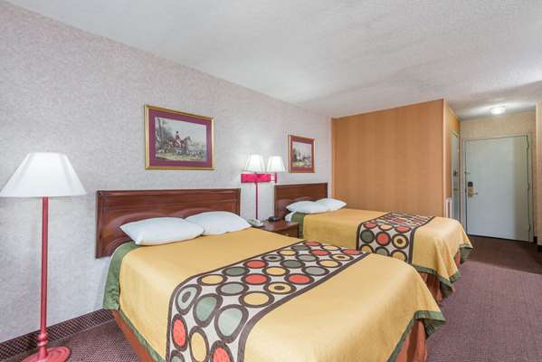  - Super 8 Hotel Hancock