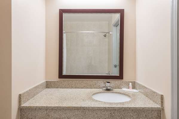  - Super 8 Hotel Hancock