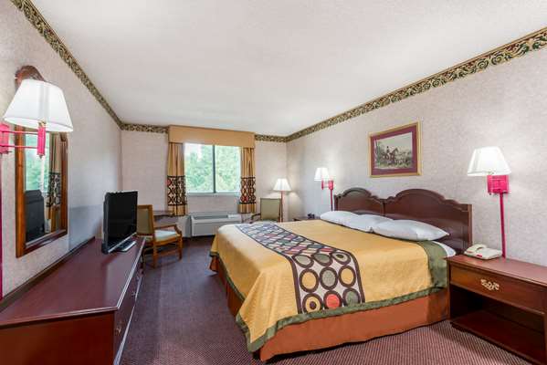  - Super 8 Hotel Hancock