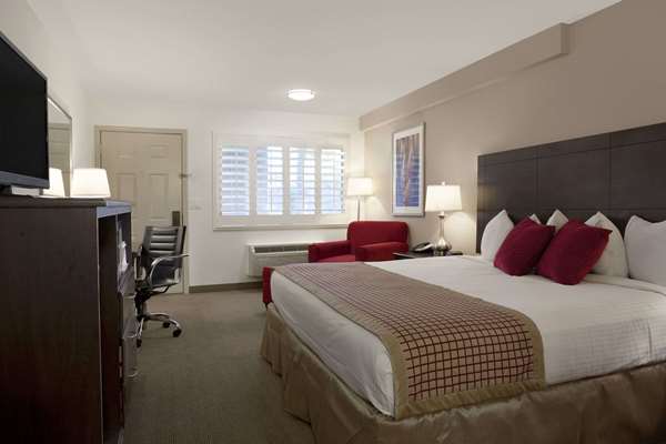  - Ramada Limited Hotel Arizona Mills Tempe - I-10, Exit 155