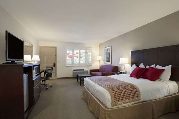 Suite - Ramada Limited Hotel Arizona Mills Tempe - I-10, Exit 155