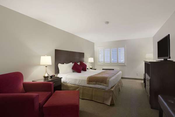 Suite - Ramada Limited Hotel Arizona Mills Tempe - I-10, Exit 155