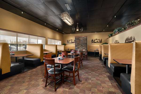 Restaurant - Days Inn Flagstaff - I-40, Exit 198