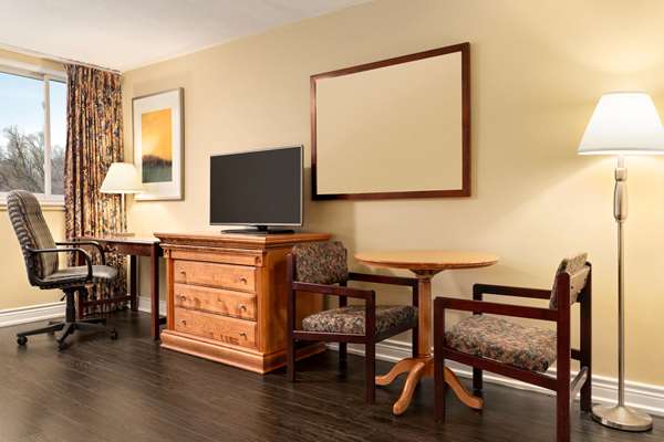  - Travelodge Richmond Hill