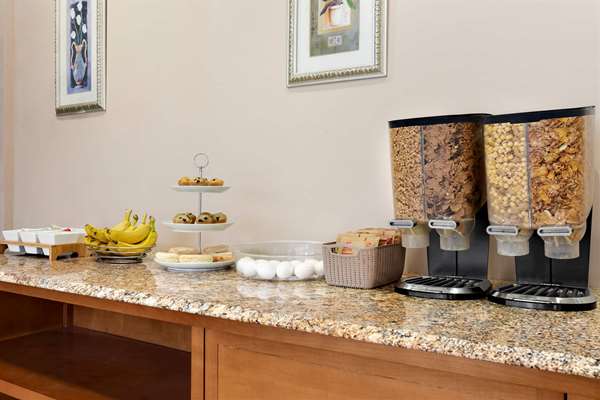  - Travelodge Richmond Hill