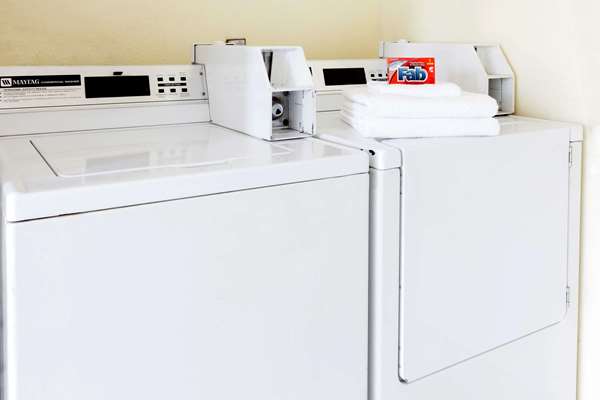  - Super 8 Motel Fairfield - I-45, Exit 197