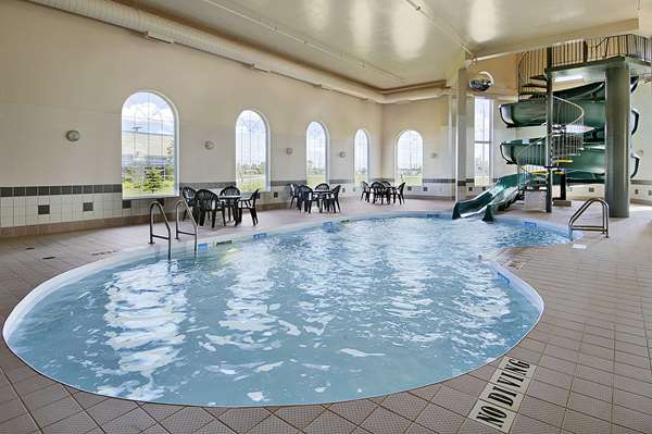 Pool - Days Inn Suites Winkler
