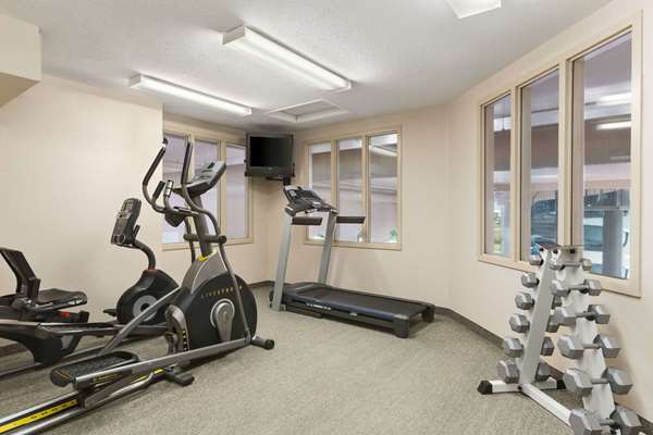 Fitness/ Exercise Room - Days Inn Suites Winkler