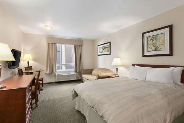  - Days Inn Suites Winkler