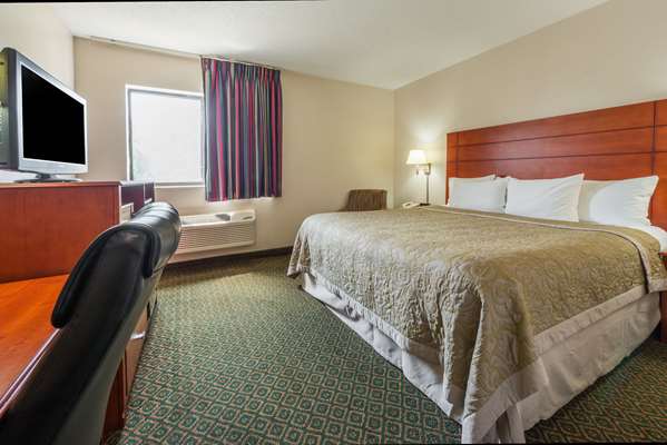  - Super 8 Hotel St Charles - I-70, Exit 225
