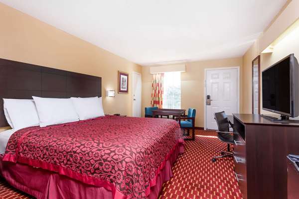  - Days Inn Simpsonville