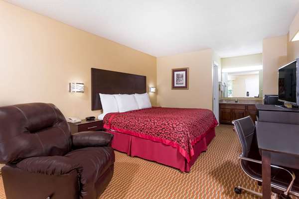 - Days Inn Simpsonville