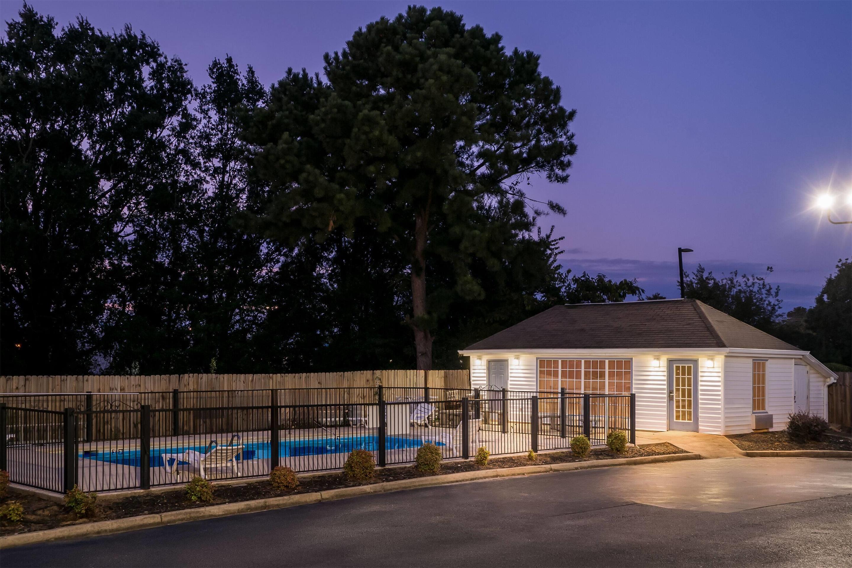 Exterior | Days Inn by Wyndham Simpsonville