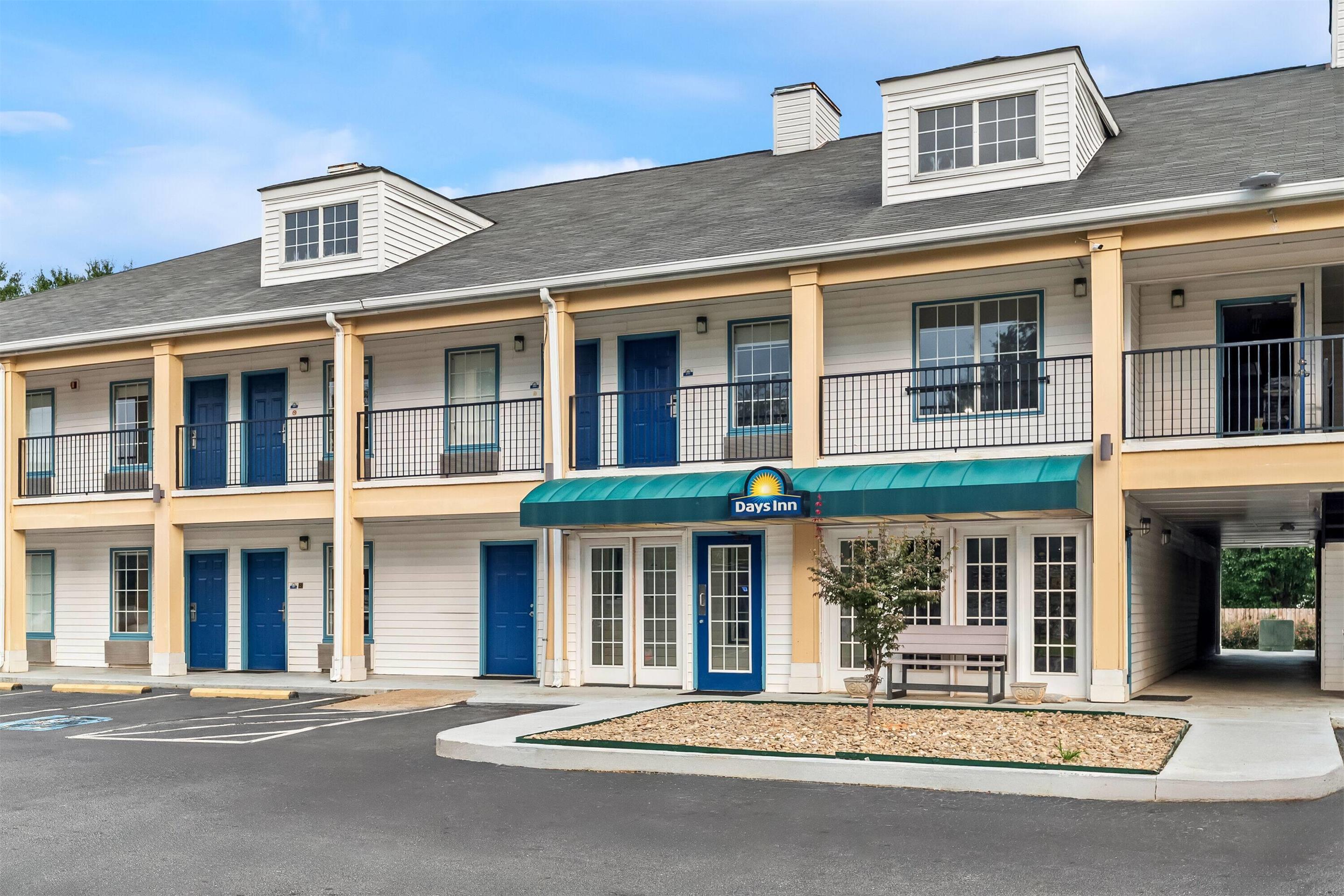 Exterior | Days Inn by Wyndham Simpsonville