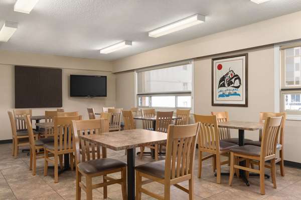 Restaurant - Travelodge Goldcap Prince George