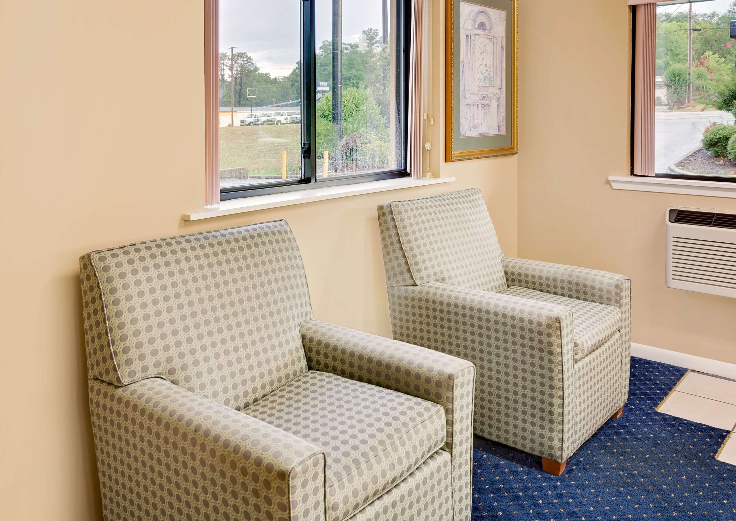 Lobby | Super 8 by Wyndham Laurel