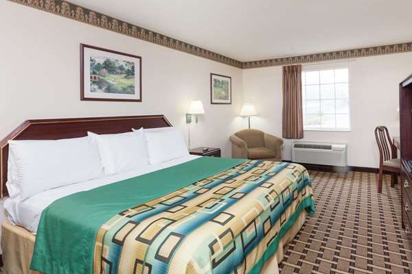  - Days Inn Huntsville