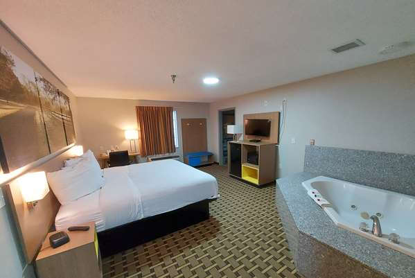  - Days Inn Huntsville
